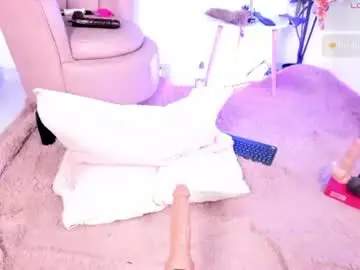 Chaturbate Sex Chat of roxy_harkov
