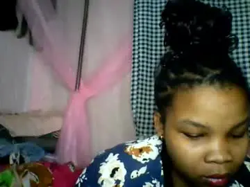 Chaturbate Free Porn Cam of kiarah_69