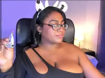 Chaturbate Free Live Porn of ebony__queen2