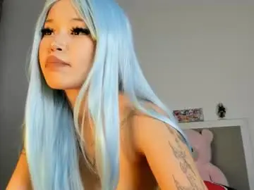 Chaturbate Live Sex Cam of kira_dream17