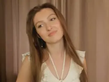 louveniahurry from chaturbate