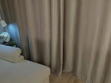 Chaturbate Live Sex of louveniahurry