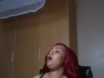 queenbebony2 from chaturbate
