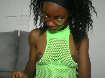 Chaturbate Nude Webcam of summerbuddy