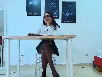 Chaturbate Live Sex Cam of eimy_robertss