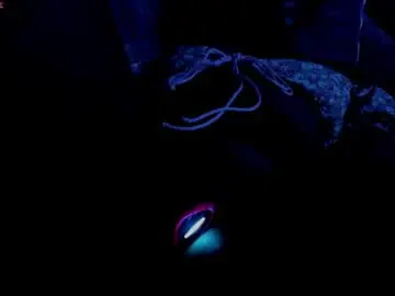 Chaturbate Watch Live Sex Cams of isabellabroms21