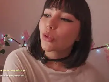 Chaturbate Adult Video Chat of moon_eyess
