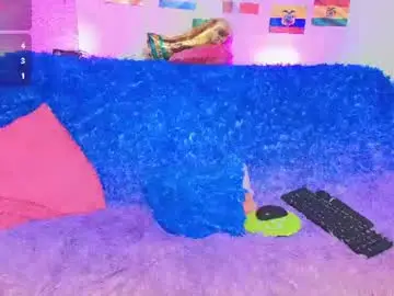 Chaturbate Sex Cam of nyra_queen