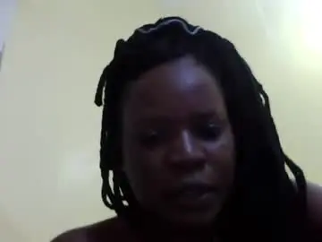 Chaturbate Nude Webcam of princessmiles2