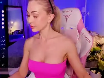 Chaturbate Nude Webcam of adeleroberts
