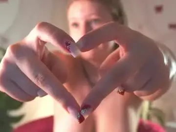 Chaturbate Free Live Porn of emilyhewell