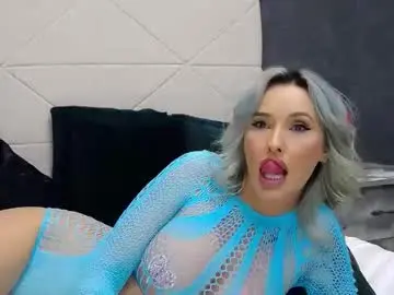 issasmyth from chaturbate