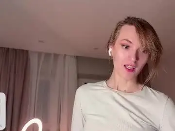 Chaturbate Sex Cam of hey_its_mia