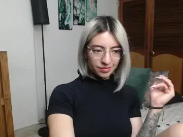 Chaturbate Adult Video Chat of alicee_logan_