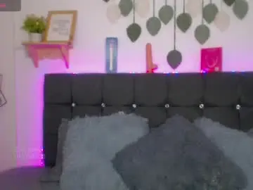 Chaturbate Live Sex Cam of zoe__baker