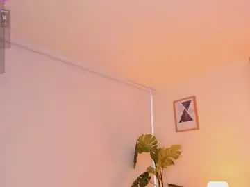 Chaturbate Free Live Porn of diva_curvi