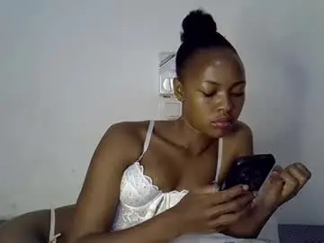 Chaturbate Live Sex Cam of melissah_hot