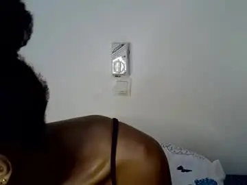 Chaturbate Live Porn of melissah_hot