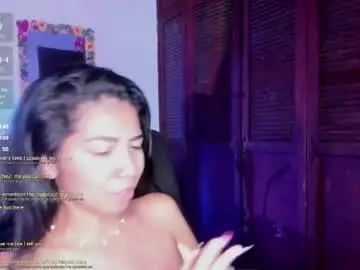 Chaturbate Best live sex cam show of luna_roja257