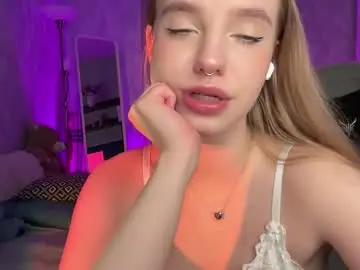 Chaturbate Live Sex Cam of itsevedarkside_