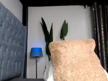 sexy_larisa from chaturbate