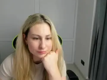 Chaturbate Adult Video Chat of julia_sunshinee