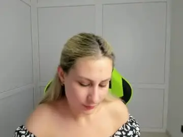 Chaturbate Sex Cam of julia_sunshinee