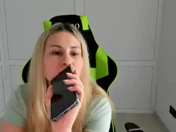 Chaturbate Sex Chat of julia_sunshinee