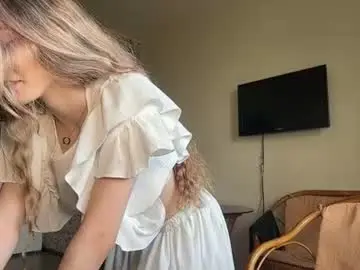 Chaturbate Watch Live Sex Cams of malissatyron