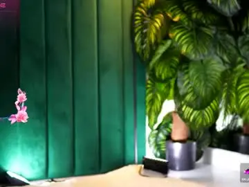 Chaturbate Live Sex Cam of irisnightshade
