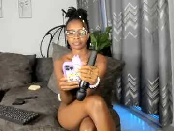 Chaturbate Sex Chat of bella_thequeen