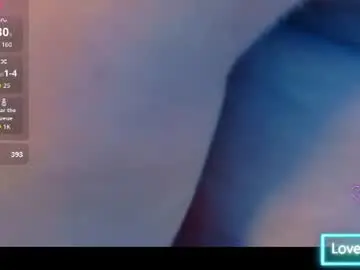 Chaturbate Live Sex Cam of lunarosse18