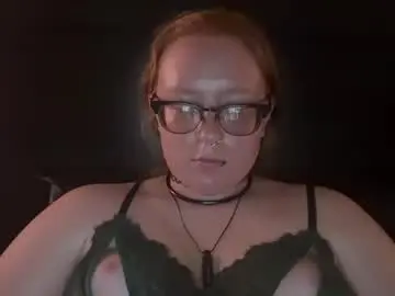 Chaturbate Sex Cam of red_hot_foxx03