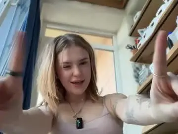 cyberl0ve_ from chaturbate