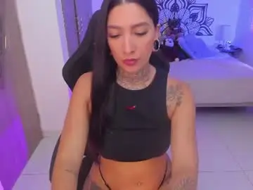 Chaturbate Watch Live Sex Cams of louanebouroff