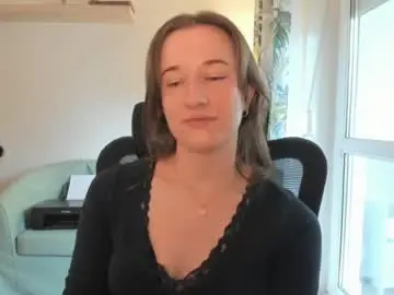 Chaturbate Watch Live Sex Cams of oliviaaa2003