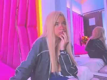 Chaturbate Best live sex cam show of ivyqueen28