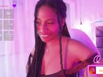 Chaturbate Live Sex Cam of queen_perla_