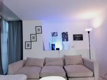Chaturbate Live Sex Cam of ivy_rein