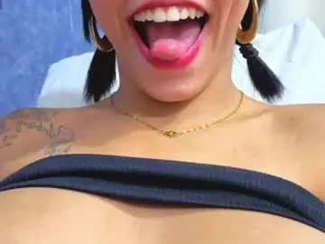 Chaturbate Sex Cam of malia_foox