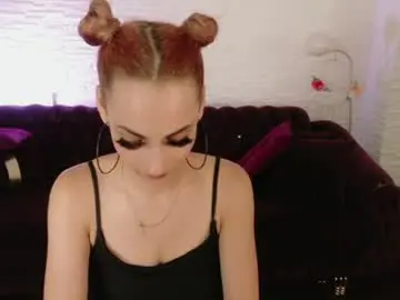 Chaturbate Live Sex Cam of sierrafaye