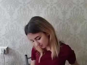 sylviaoris from chaturbate