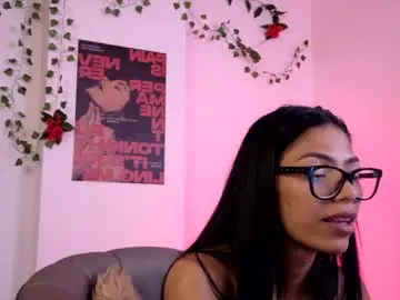 coraliebronson from chaturbate