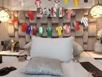 Chaturbate Live Sex Cam of jennsexy_