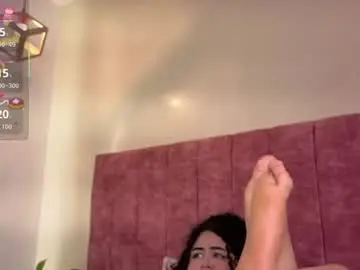 Chaturbate Sex Cam of lou_22_