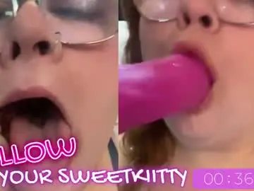 Chaturbate Live Porn of sweetkiitty3