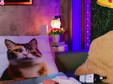 Chaturbate Live Sex Cam of viviwolff