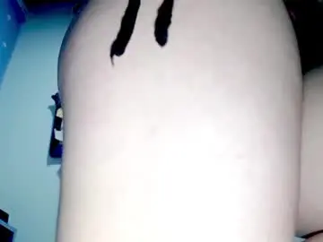 Chaturbate Live Sex of petiteivoryqueen