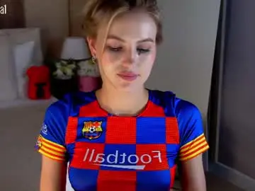 Chaturbate Live Sex Cam of yungtessa