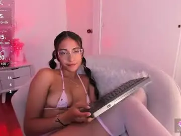 Chaturbate Live Sex Cam of elegant_rouse